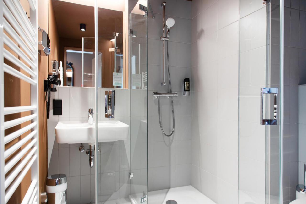 Meininger Hotel Bremen Hauptbahnhof Bagian luar foto