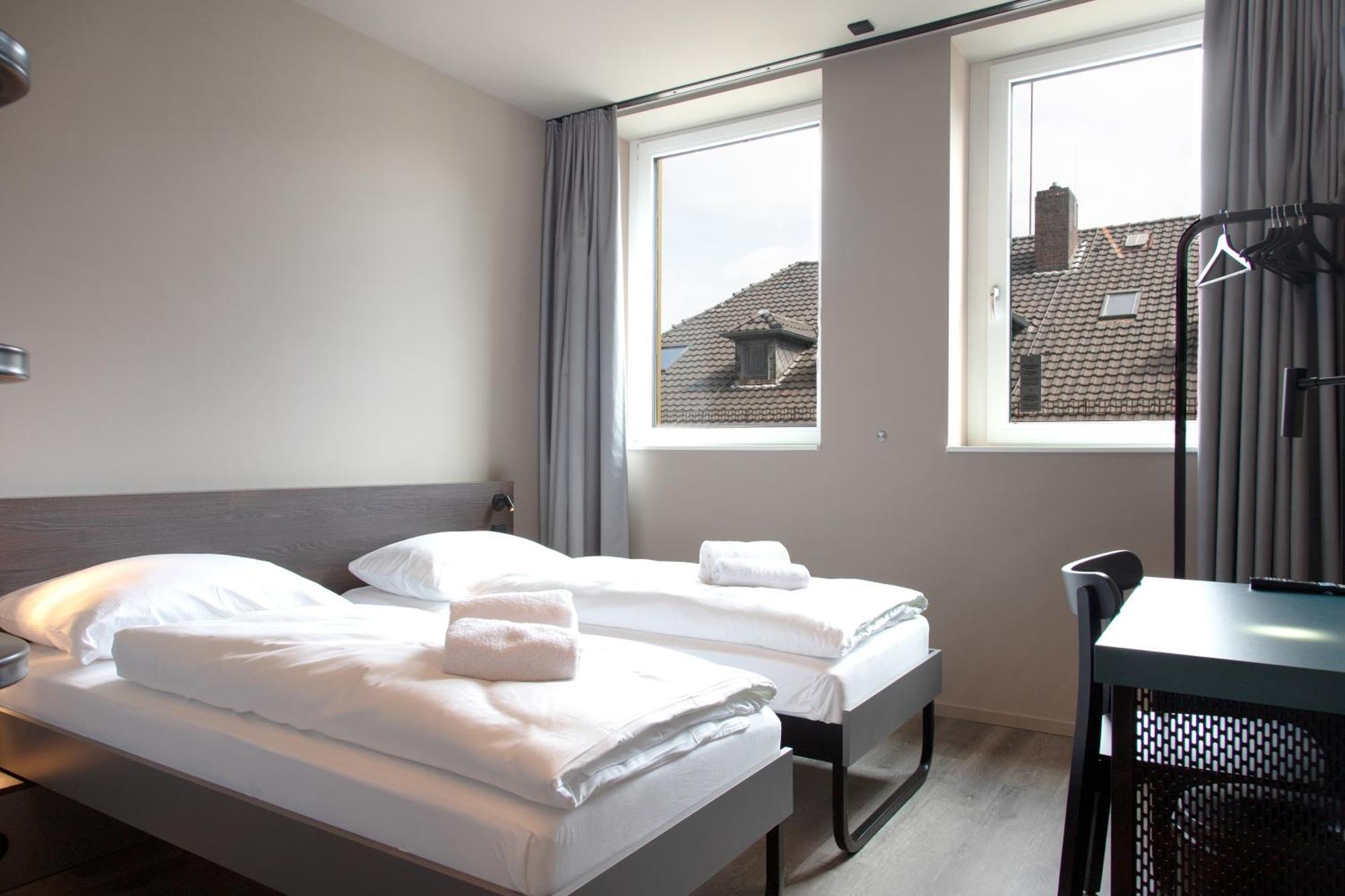 Meininger Hotel Bremen Hauptbahnhof Bagian luar foto