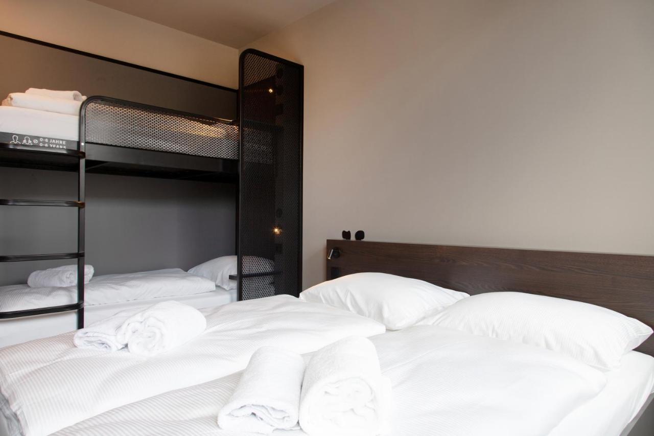 Meininger Hotel Bremen Hauptbahnhof Bagian luar foto